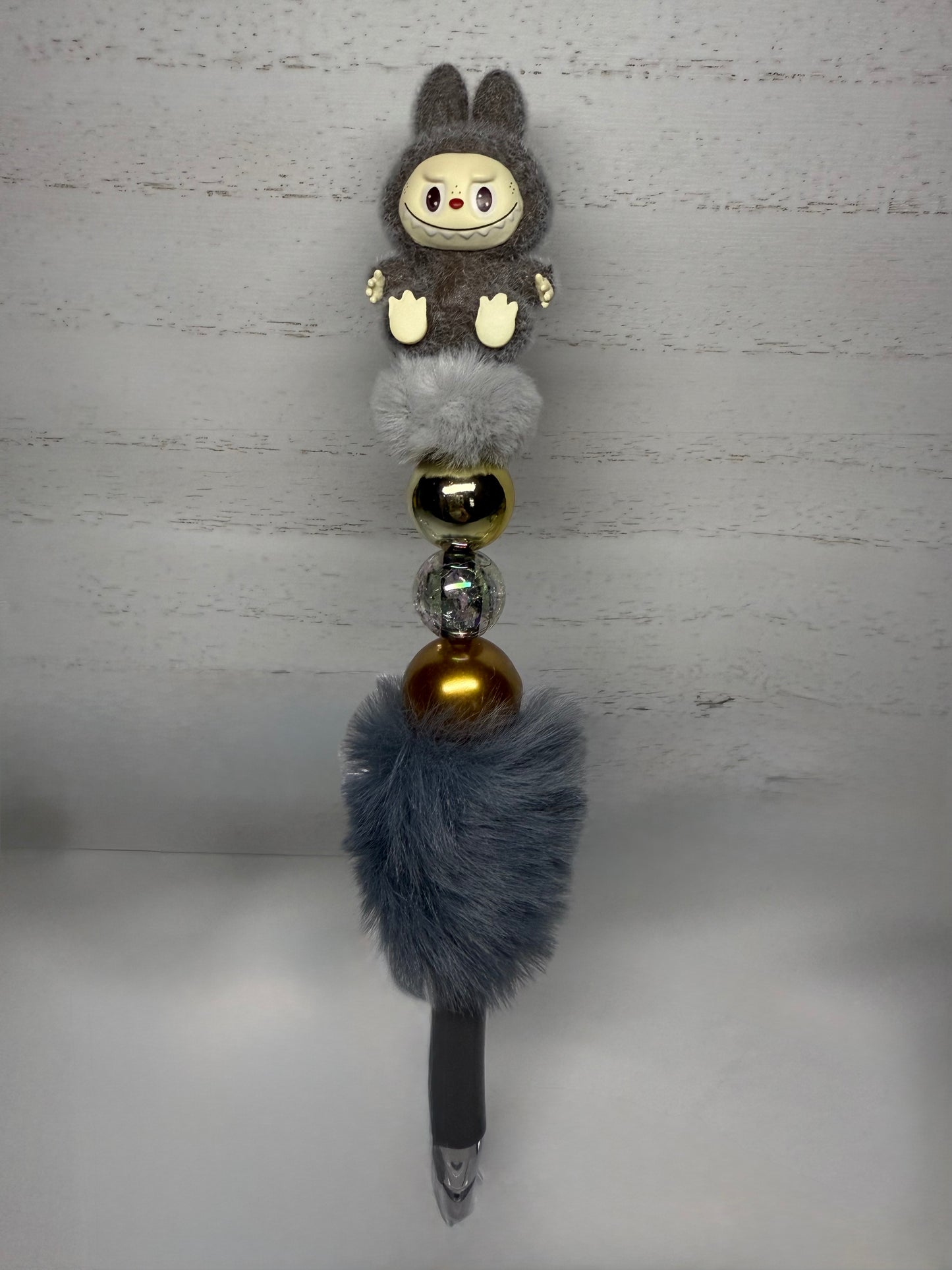 Gray LaBuBu Pen